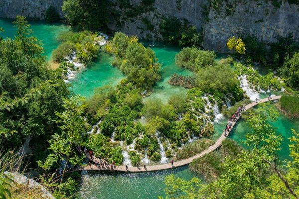 Plitvice Lakes - visit one of the most magnificent parks in Europe